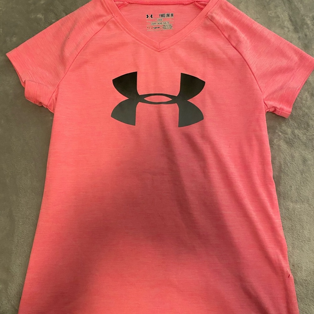 Girls Medium T-Shirt Under Armour